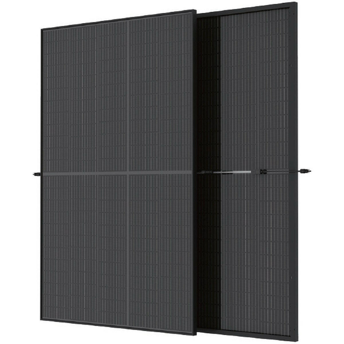 Trina TSM Series 390 W Monocrystalline Solar Panel.