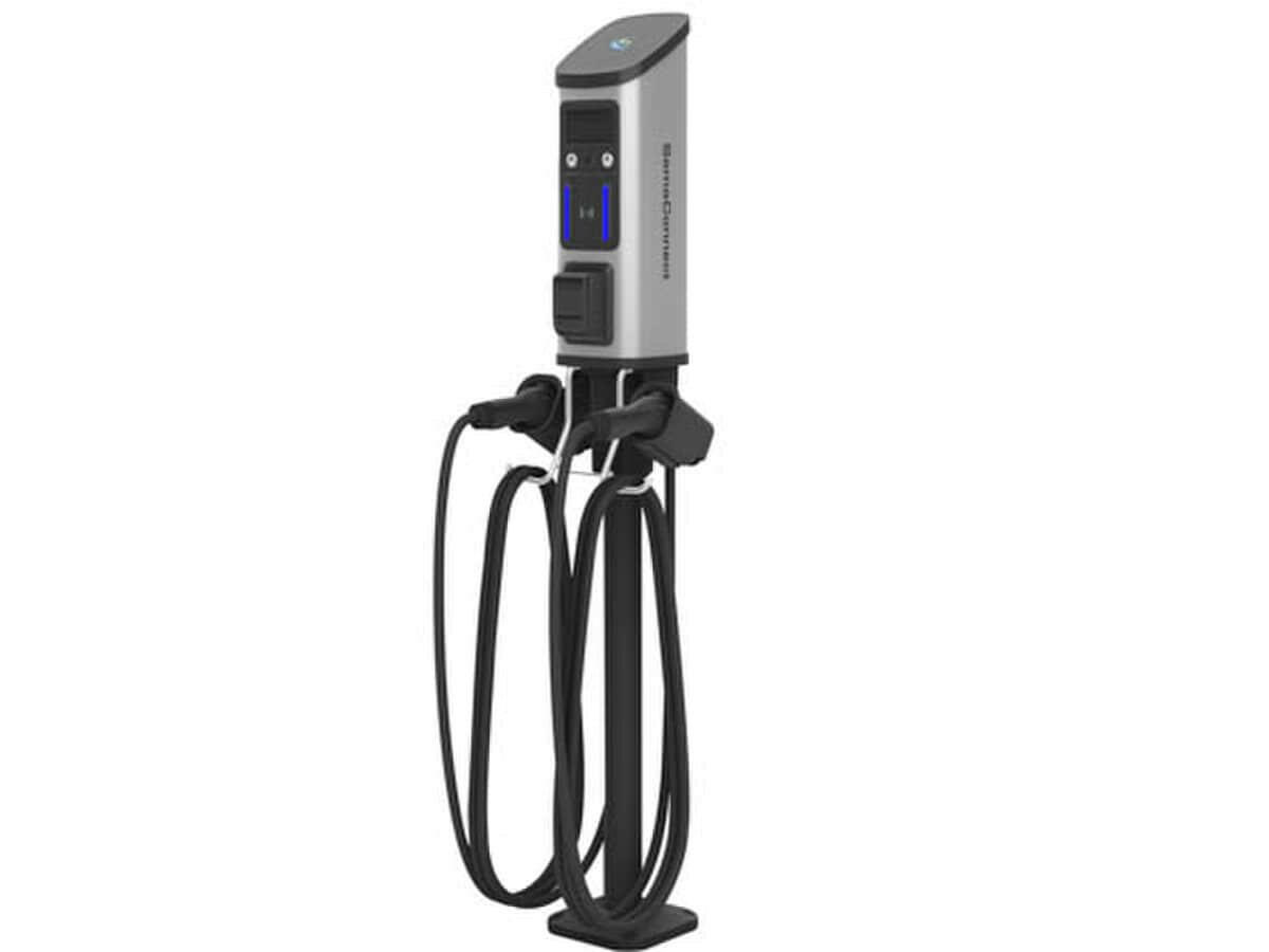 Blink 8 Series 18 ft 11.52 kW at 240 Vac 9.984 kW at 208 Vac Hardwired EV Charging Station with Cable