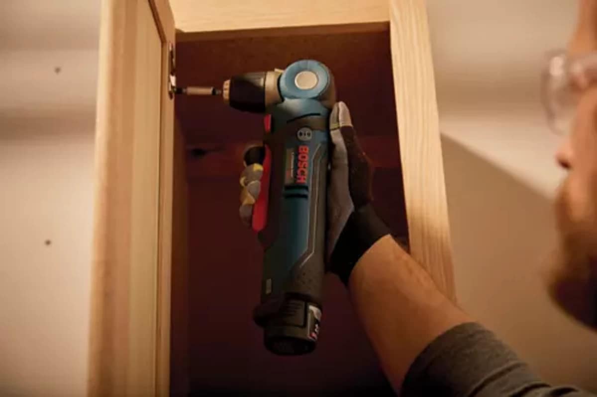 Bosch 11.5 in x 3.5 in Keyless Chuck Professional Cordless Right Angle Drill/Driver Kit