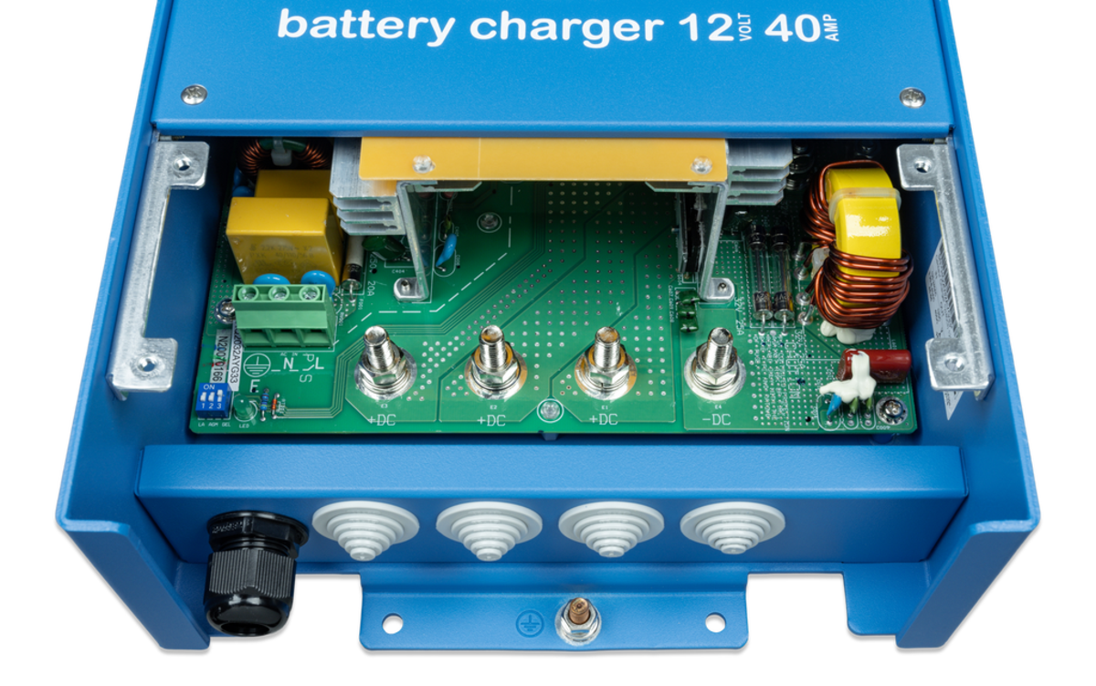Victron Centaur Charger 12V-40A (SKU Part Number CCH012040000).